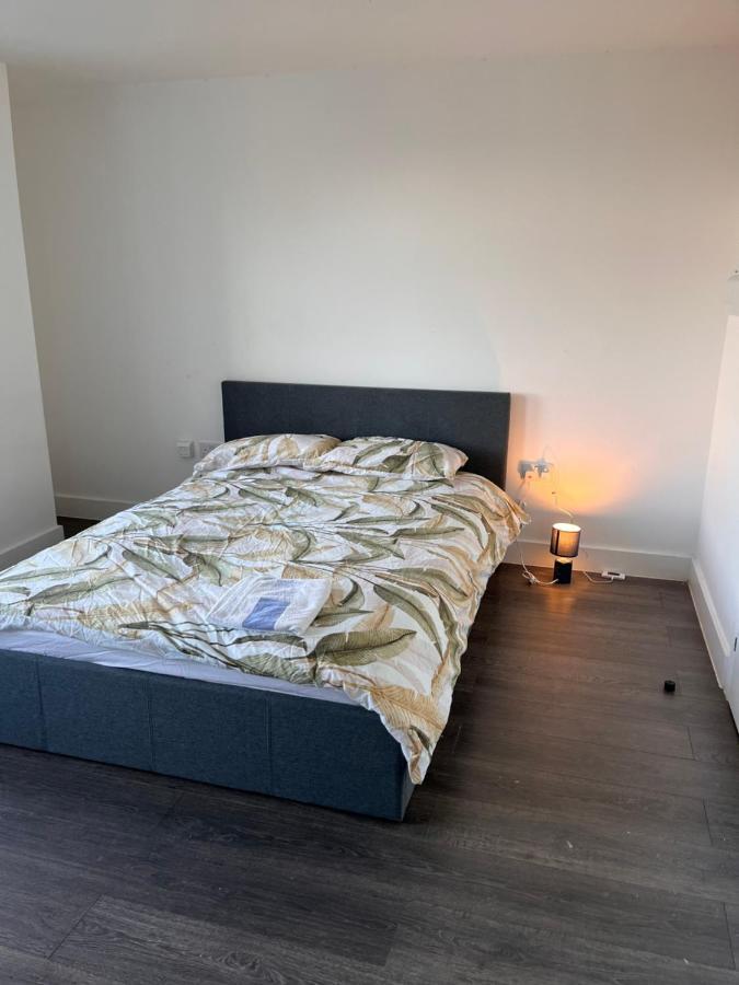 The Serviced Accommodations هارلو المظهر الخارجي الصورة
